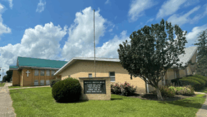 Outside view of Roseville Christian Church